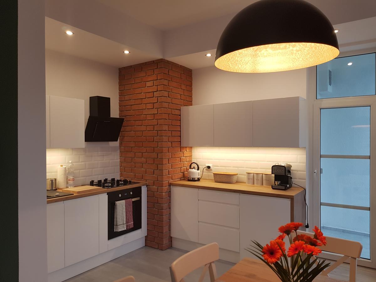צ'סטוצ'ובה Pod Jasna Gora Apartament 23 מראה חיצוני תמונה