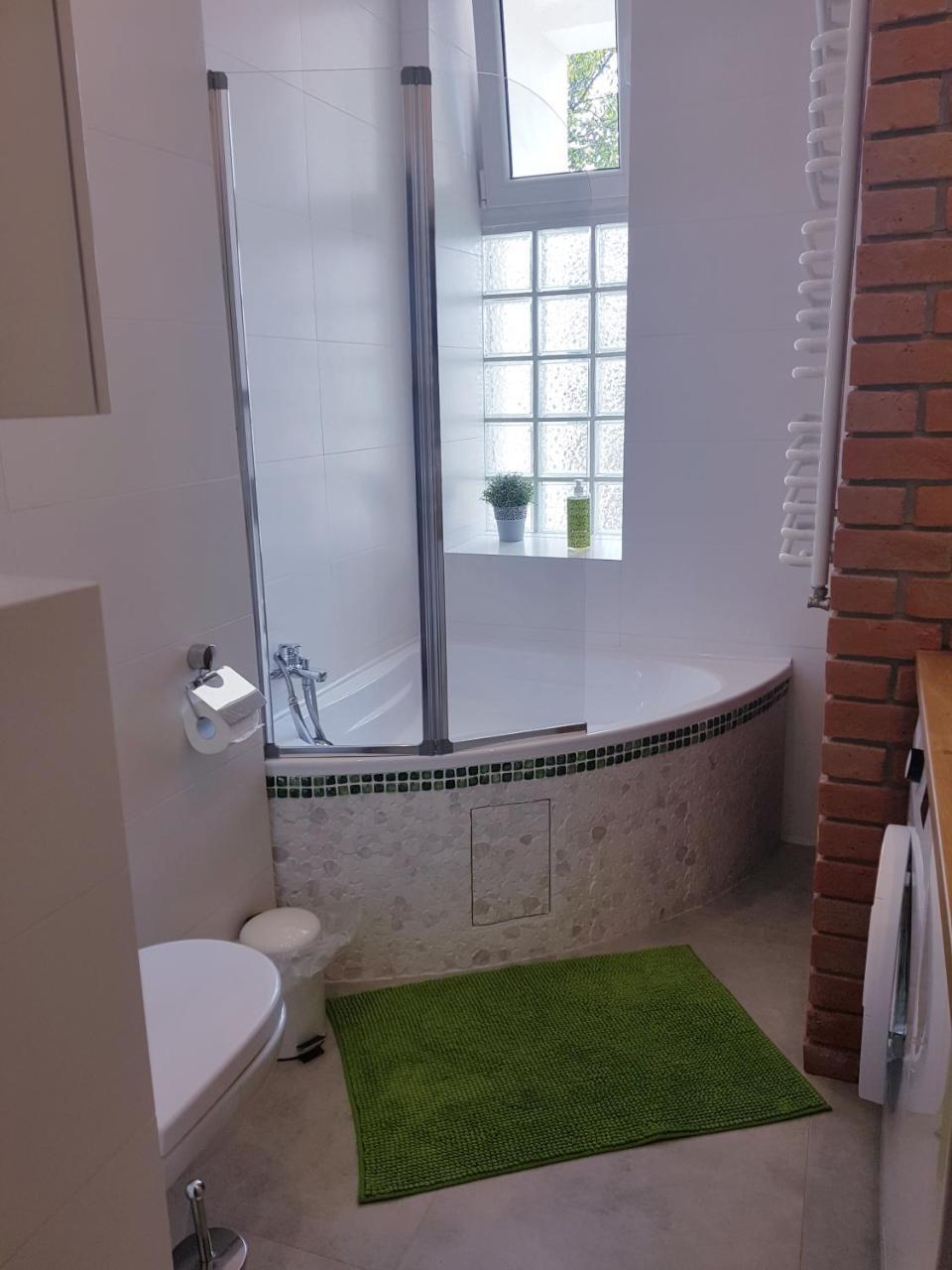 צ'סטוצ'ובה Pod Jasna Gora Apartament 23 מראה חיצוני תמונה